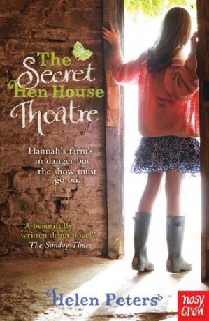 The Secret Hen House Theatre (Helen Peters Series) - Helen Peters [KSIĄŻKA]