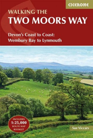 The Two Moors Way: Devon's Coast to Coast: Wembury Bay to Lynmouth (Includes separate OS 1:25K map booklet) - Sue Viccars [KSIĄŻKA]
