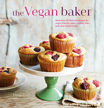 The Vegan Baker: More than 50 delicious recipes for vegan-friendly cakes, cookies, bars and other baked treats - Dunja Gulin [KSIĄŻKA]
