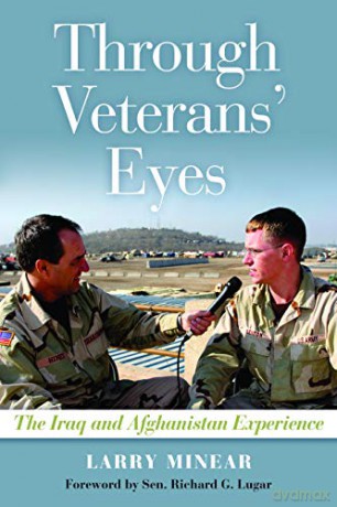 Through Veterans' Eyes: The Iraq and Afghanistan Experience - Larry Minear [KSIĄŻKA]