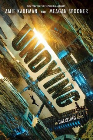 Undying: 2 (Unearthed) - Amie Kaufman [KSIĄŻKA]