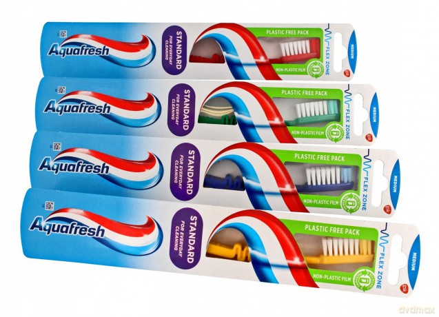 GSK AQUAFRESH Szczoteczka STANDARD MEDIUM