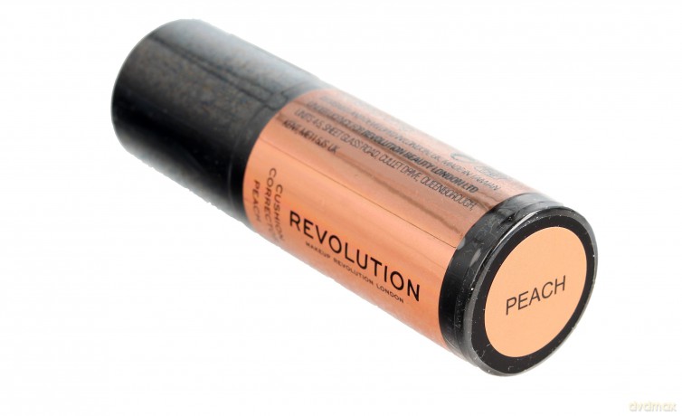 Makeup Revolution Cushion Corrector Korektor w sztyfcie Peach
