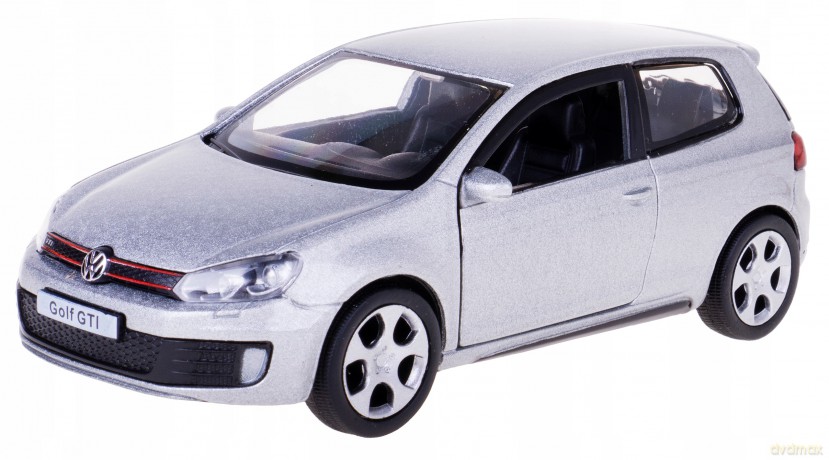 Volkswagen Golf GTI srebrny
