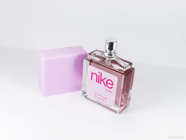 Nike Loving Floral - woda toaletowa - Volume: 30 ml