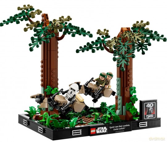 LEGO Star Wars Diorama: pościg na ścigaczach na Endorze (75353) [KLOCKI]