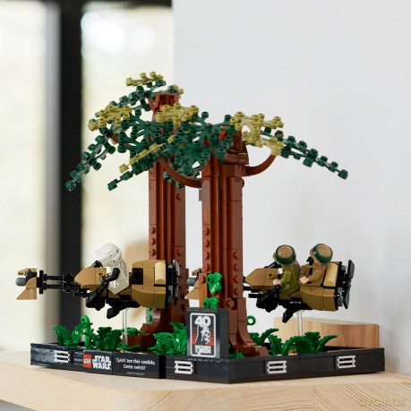 LEGO Star Wars Diorama: pościg na ścigaczach na Endorze (75353) [KLOCKI]