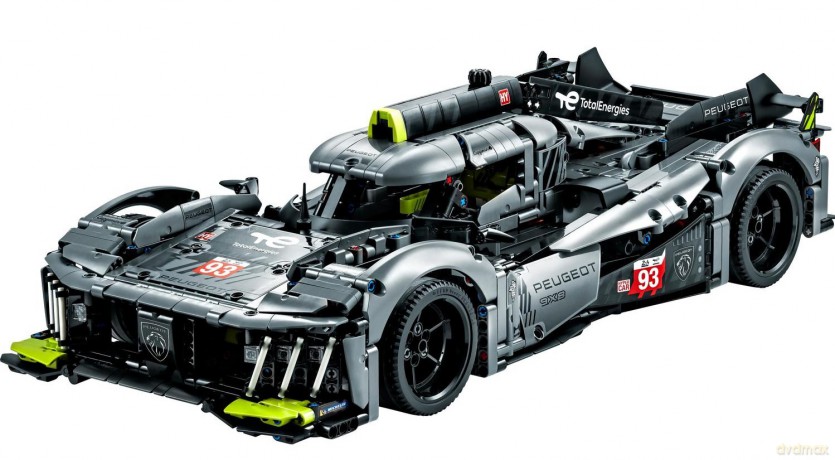 LEGO Technic Peugeot 9X8 Hypercar (42156) [KLOCKI]