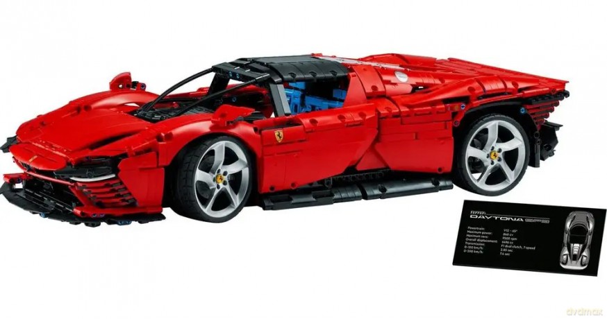 LEGO Technic Ferrari Daytona SP3 (42143) [KLOCKI]