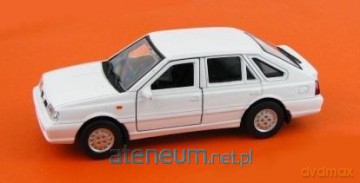 Polonez Caro Plus 1:39 biały