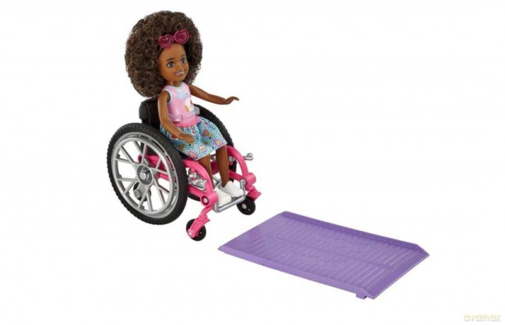 Barbie Chelsea na Wozku Ast Hgp283