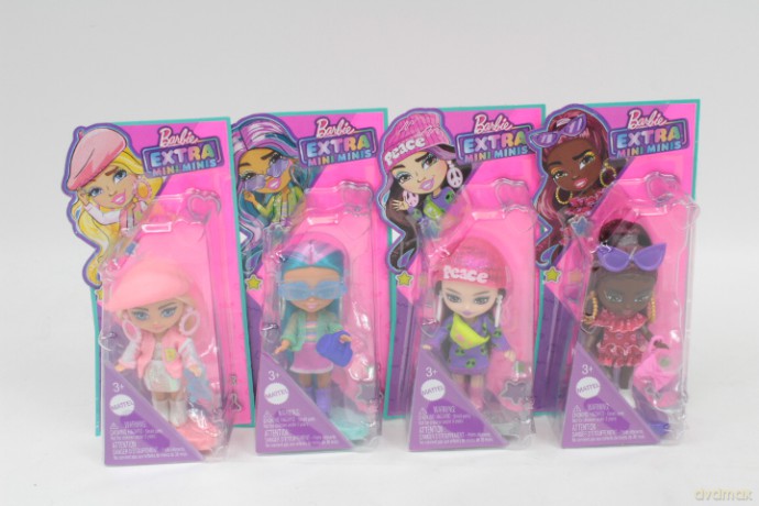 Barbie Extra mini laleczka 4 wzory HLN44