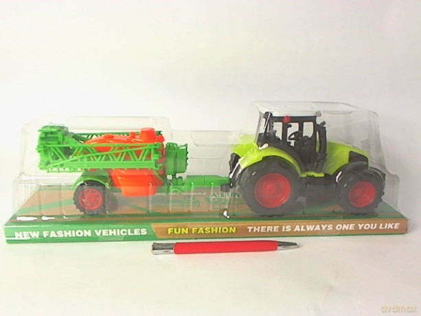 Traktor z maszyną rolniczą 666-151C 05310