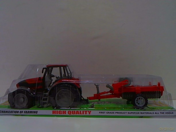 Traktor z talerzówką 64586