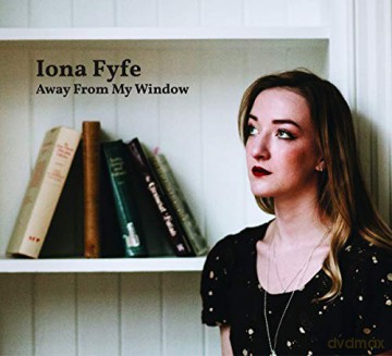 Iona Fyfe: Away From My Window [CD]