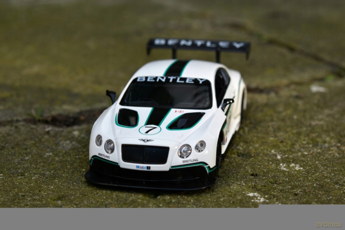 Auto Bentley 1:24 sterowane pilotem