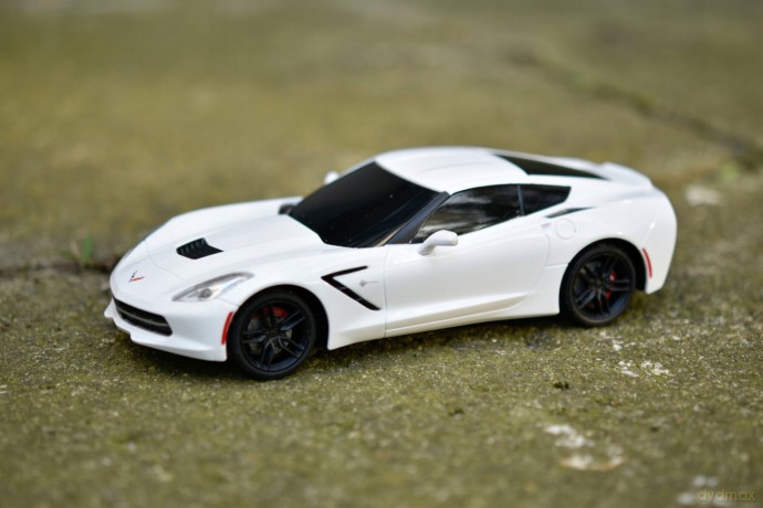 Auto Corvette 1:24 sterowane pilotem