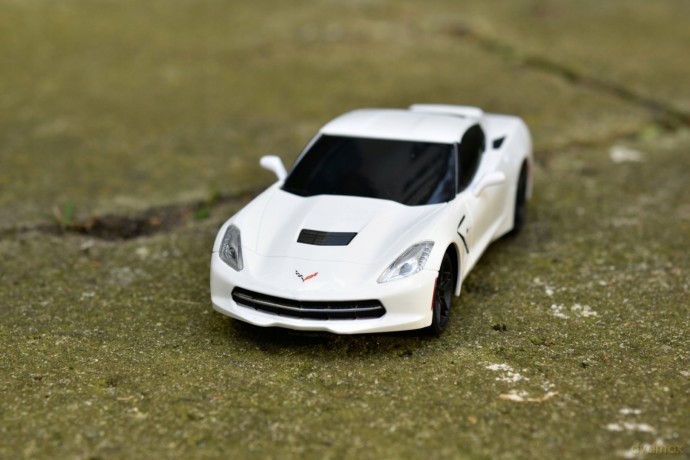 Auto Corvette 1:24 sterowane pilotem