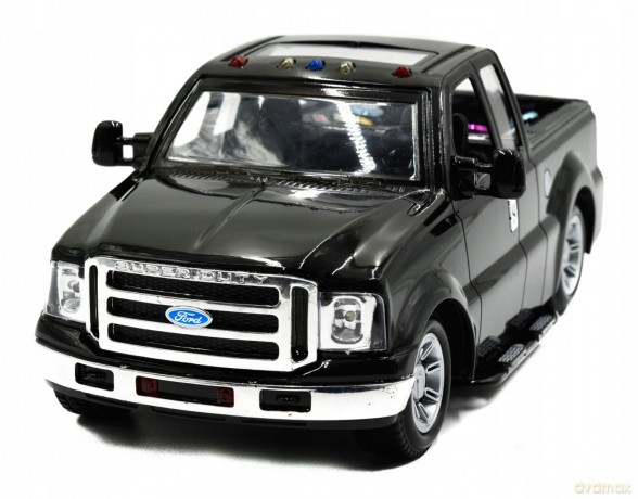 Auto Ford Pickup sterowane pilotem