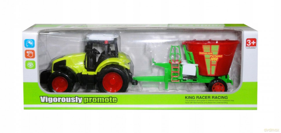 Traktor z maszyną