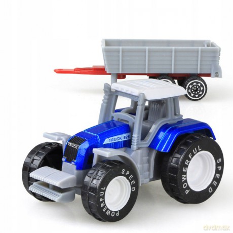 Traktor z przyczepą