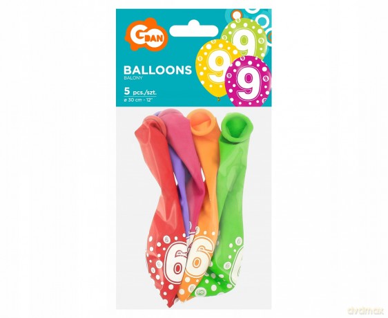 Balony z cyframi: 9, 12