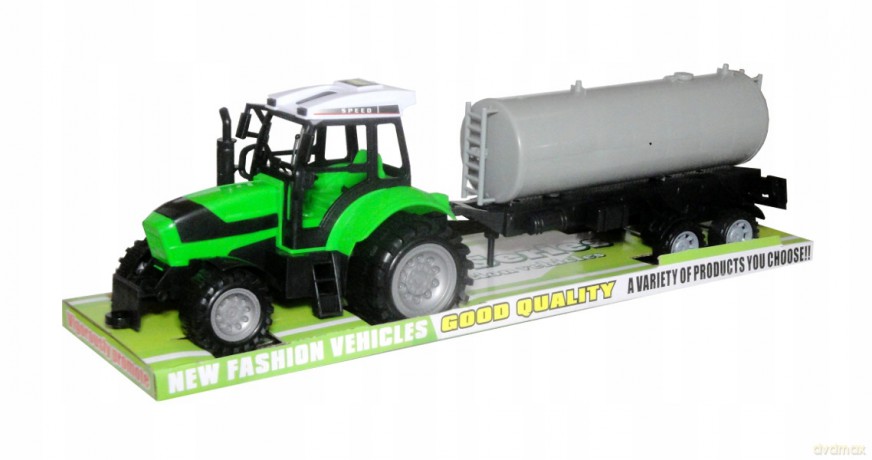 Traktor z beczk G3728