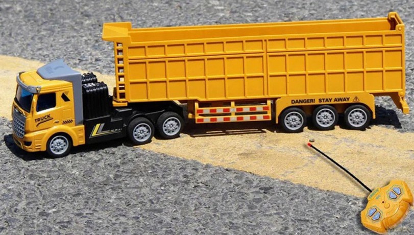 Wywrotka R/C światło ładowanie USB 51x15x9 cm 005194 MAD