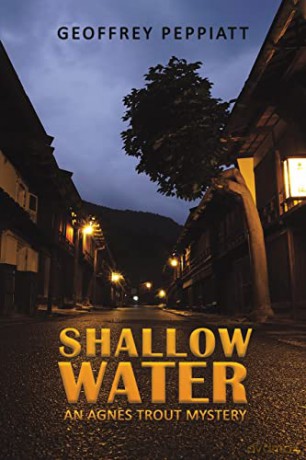 Shallow Water: An Agnes Trout Mystery - Geoffrey Peppiatt [KSIĄŻKA]