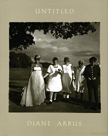 Untitled: Diane Arbus - Diane Arbus [KSIĄŻKA]