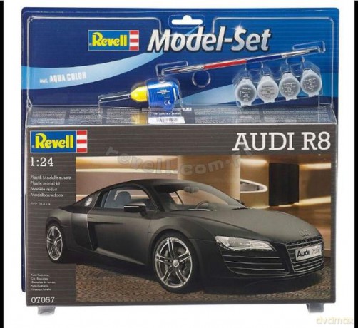 Model samochodu do sklejania 1:24 67057 Audi R8 + 4 farbki, pędzelek, klej