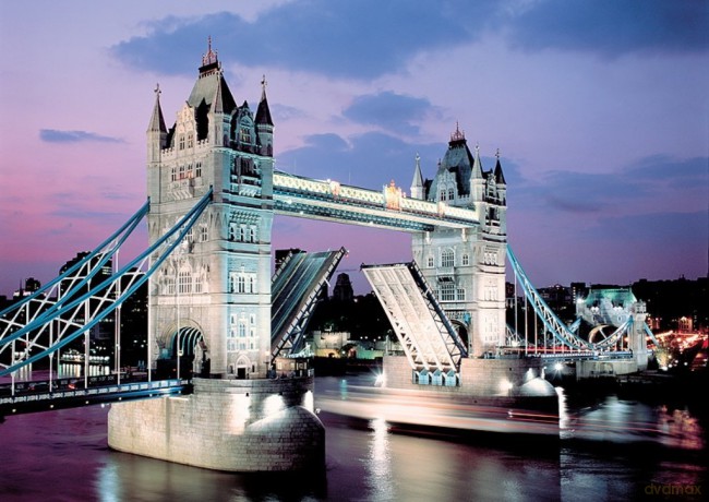 TREFL 1000 El. Londyn - Tower Bridge (10101) [PUZZLE]