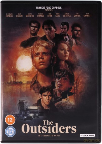 Outsiders The Complete Novel (2021 Restoration) [2DVD]