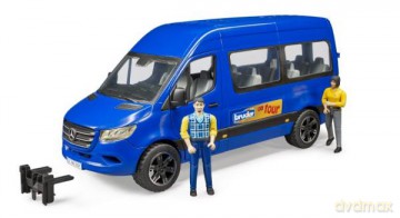 Mercedes Sprinter Bus niebieski Bruder z 2 figurkami 02670