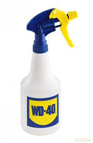 Plastic spray applicator