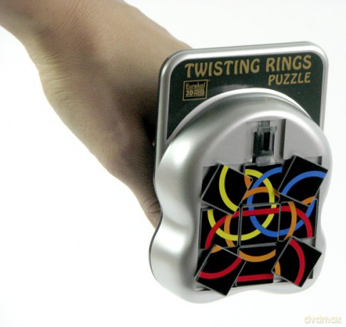 Twisting Rings - Poplątane Pierścienie [GRA]