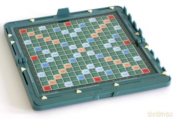 Scrabble Pocket magnetyczne (wersja angielska) [GRA PLANSZOWA]