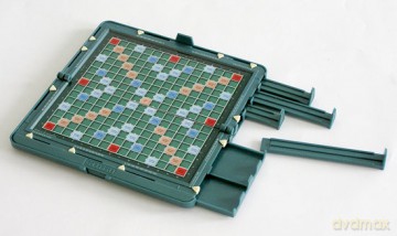 Scrabble Pocket magnetyczne (wersja angielska) [GRA PLANSZOWA]