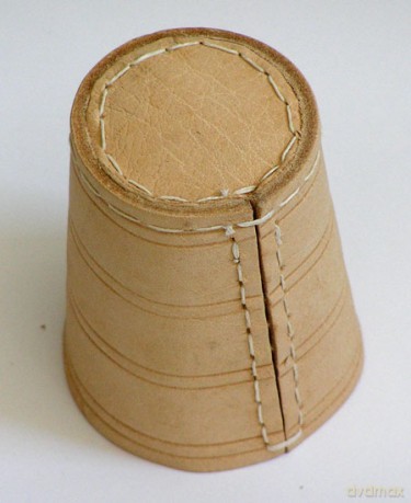 Kubek do gry w kości /84 mm [GRA]