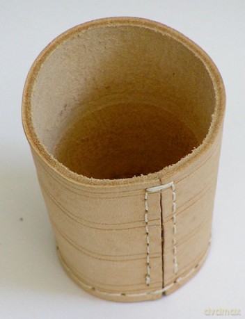 Kubek do gry w kości /84 mm [GRA]