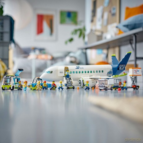 LEGO City Samolot pasażerski (60367) [KLOCKI]