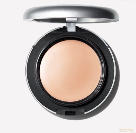 MAC Cosmetics Compact make-up Studio Fix (Tech Cream-to-Powder Foundation) 10 g - Shade: NC10