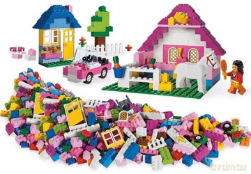 LEGO 402 Duże różowe pudełko klocków 5560 [KLOCKI]