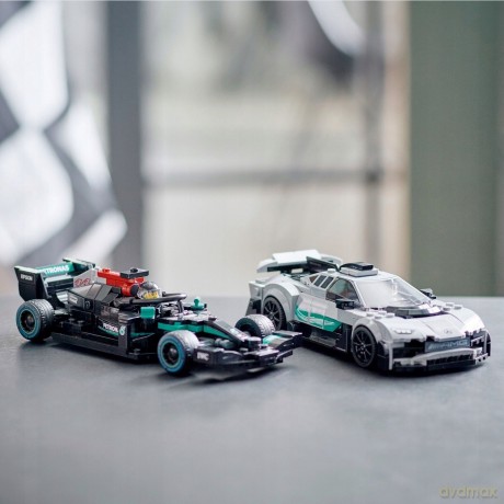 LEGO Speed Champions Mercedes-AMG F1 W12 E Performance i Mercedes-AMG ONE (76909) [KLOCKI]
