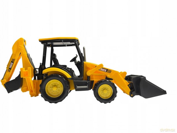Traktor z koparką