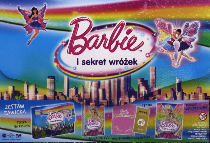 Megapack: Barbie i sekret wróżek (Teczka A4 + kolorowanka cudowny świat księżniczek, kredki, puzzle)