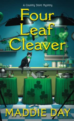 Four Leaf Cleaver - Maddie Day [KSIĄŻKA]