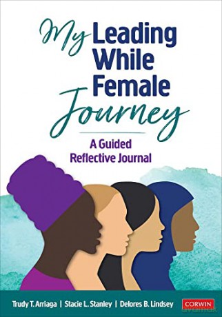 My Leading While Female Journey - Trudy Tuttle Arriaga [KSIĄŻKA]
