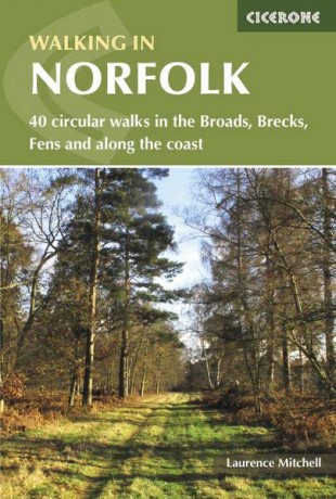 Walking In Norfolk - Laurence Mitchell [KSIĄŻKA]