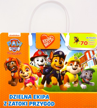 Psi Patrol. Kocham naklejać cz. 4 Dzielna ekipa z zatoki przygód [KSIĄŻKA]